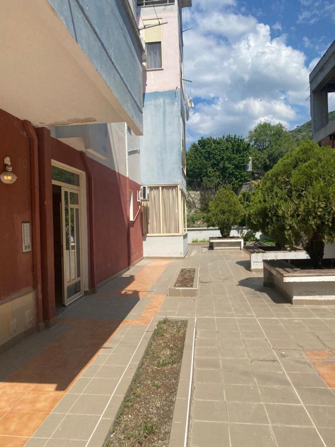 Relaxing Vlorë
